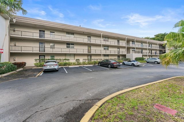 9400 Lime Bay Boulevard 214, Tamarac, FL 33321