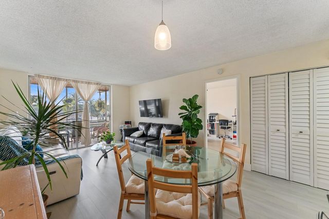 9400 Lime Bay Boulevard 214, Tamarac, FL 33321