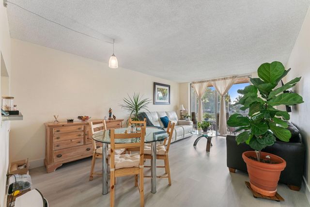 9400 Lime Bay Boulevard 214, Tamarac, FL 33321