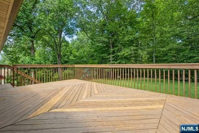 59 Bowers Lane, Closter, NJ 07624