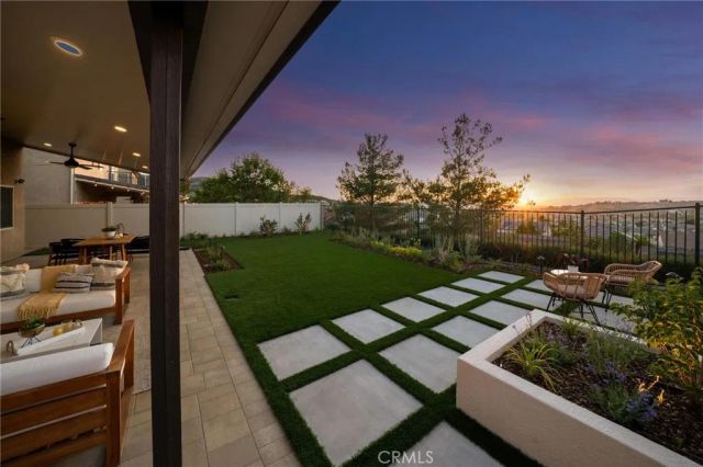 17111 Silk Tree Way, Canyon Country, CA 91387