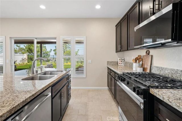 17111 Silk Tree Way, Canyon Country, CA 91387