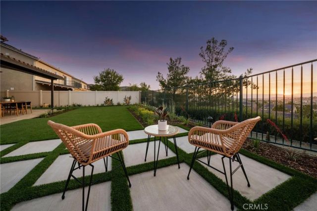 17111 Silk Tree Way, Canyon Country, CA 91387
