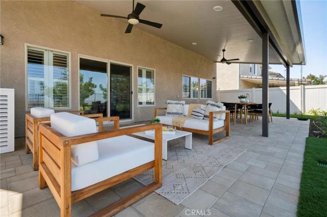 17111 Silk Tree Way, Canyon Country, CA 91387