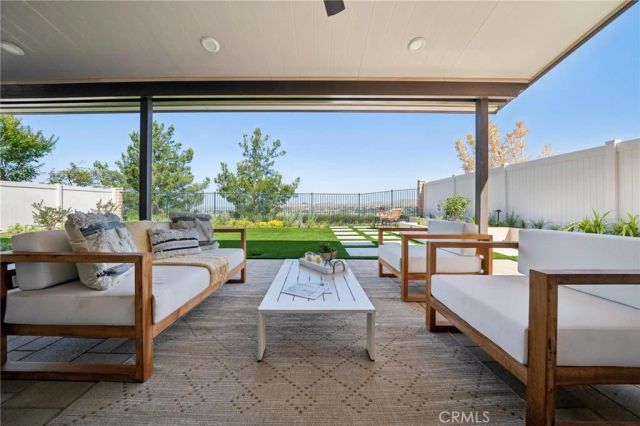 17111 Silk Tree Way, Canyon Country, CA 91387