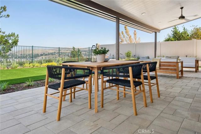 17111 Silk Tree Way, Canyon Country, CA 91387