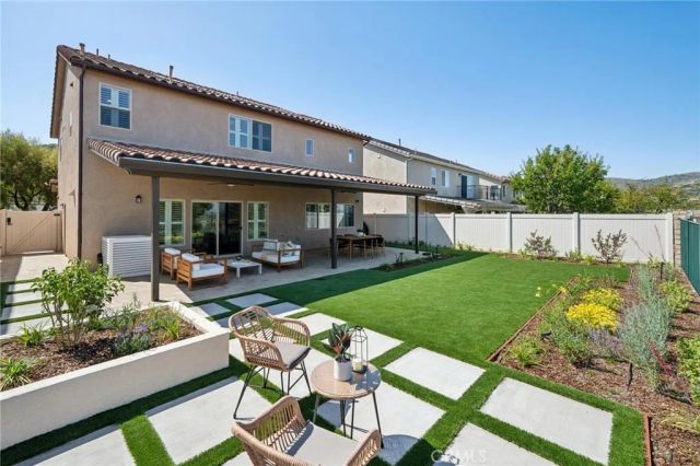 17111 Silk Tree Way, Canyon Country, CA 91387