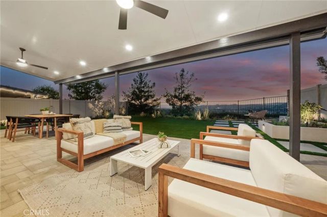 17111 Silk Tree Way, Canyon Country, CA 91387