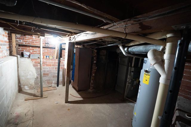 305 Park Street, Reinbeck, IA 50669