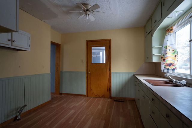 305 Park Street, Reinbeck, IA 50669