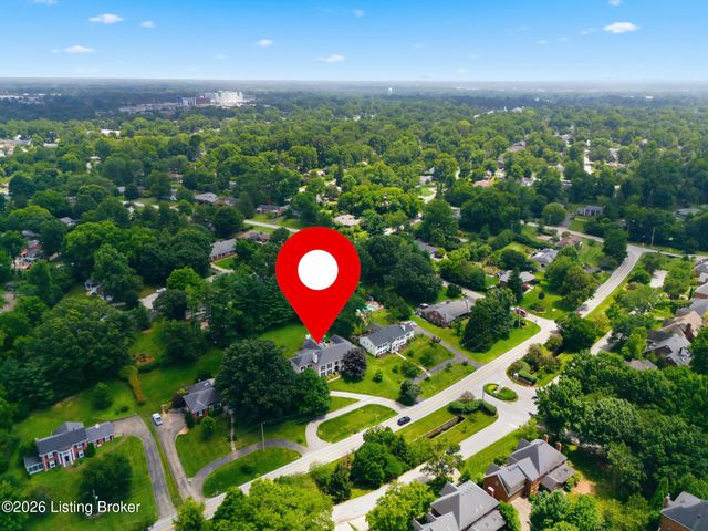 417 Blankenbaker Ln, Louisville, KY 40207