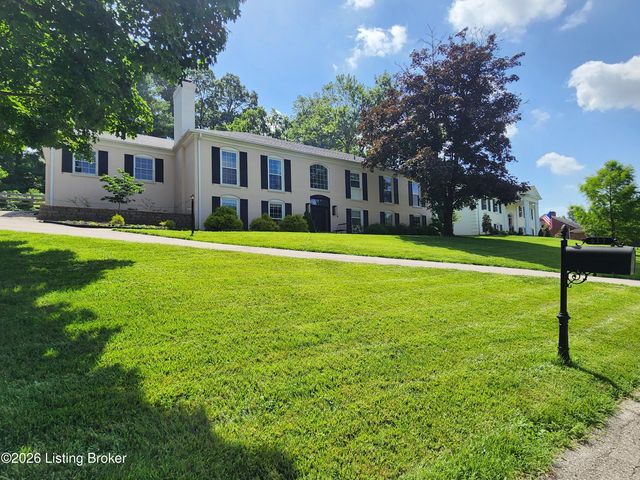 417 Blankenbaker Ln, Louisville, KY 40207