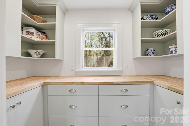 2732 Temple Lane, Charlotte, NC 28205