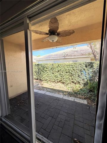 4309 Pine Ridge Ct, Weston, FL 33331