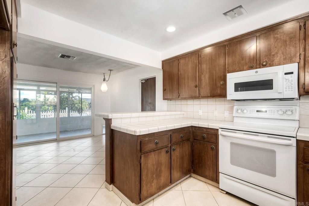1418 Phillips Street, Vista, CA 92083 — photo 5