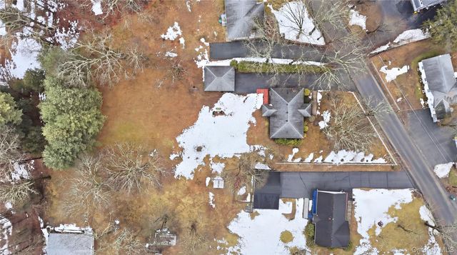 17 Academy Avenue, Sparrowbush, NY 12780