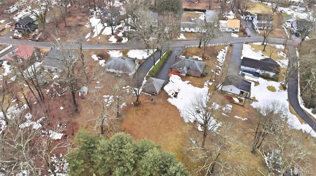 17 Academy Avenue, Sparrowbush, NY 12780