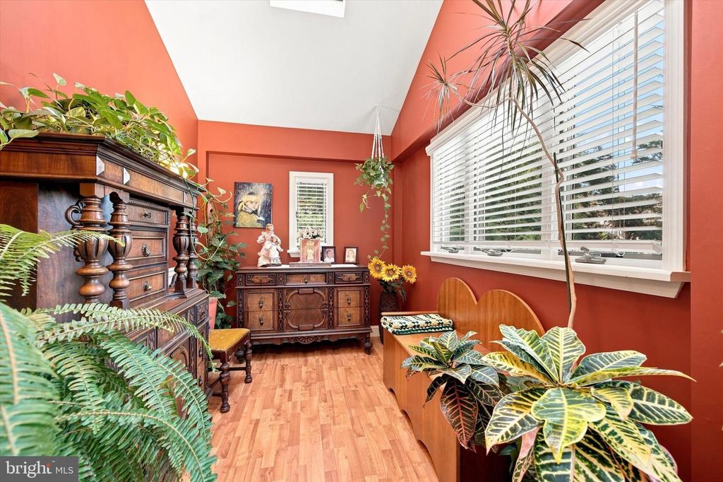 425 BARTLETT AVE, RIDLEY PARK, PA 19078 — photo 3