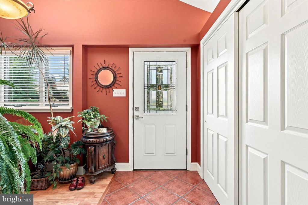 425 BARTLETT AVE, RIDLEY PARK, PA 19078 — photo 5