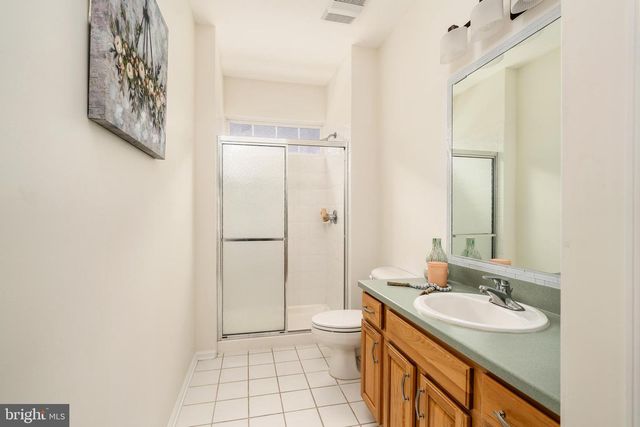 7 SWALLOW DR, Hamilton, NJ 08690