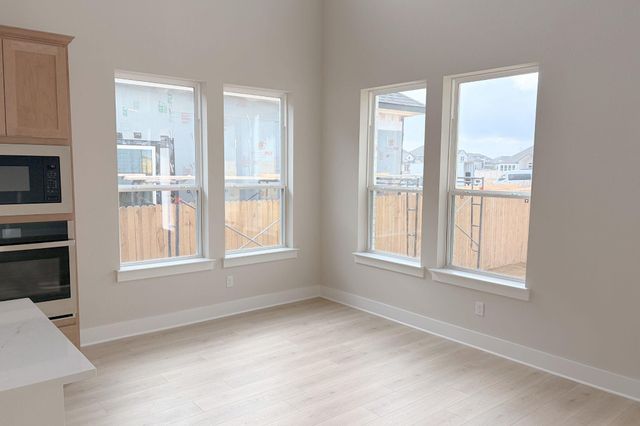 17309 Silverman DR, Pflugerville, TX 78660