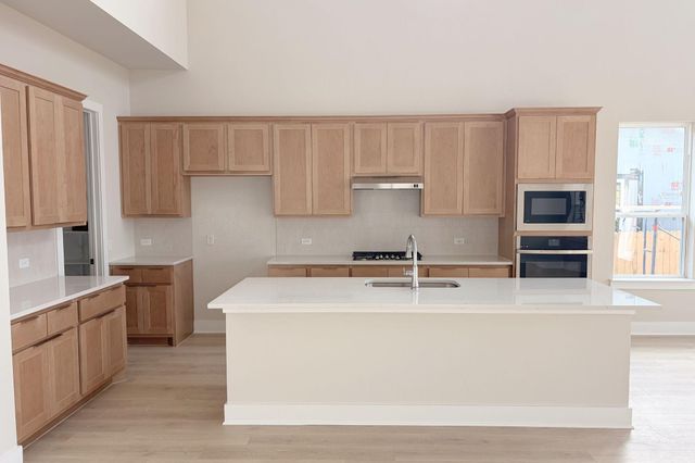 17309 Silverman DR, Pflugerville, TX 78660