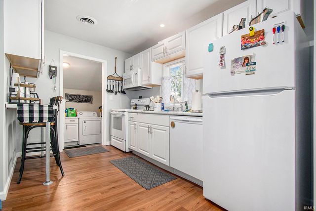 1220 E Fox Street, South Bend, IN 46613