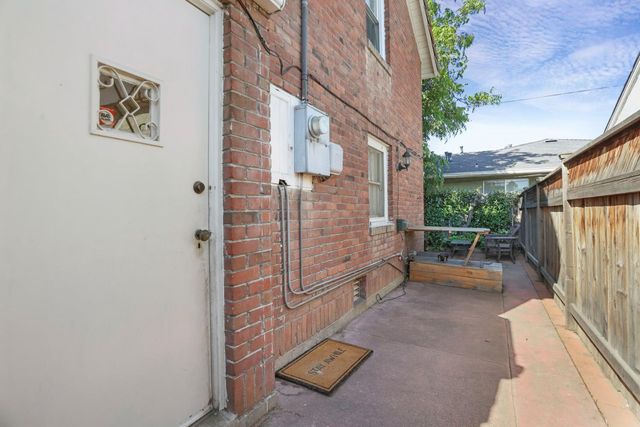 2005 N Commerce St, Stockton, CA 95204