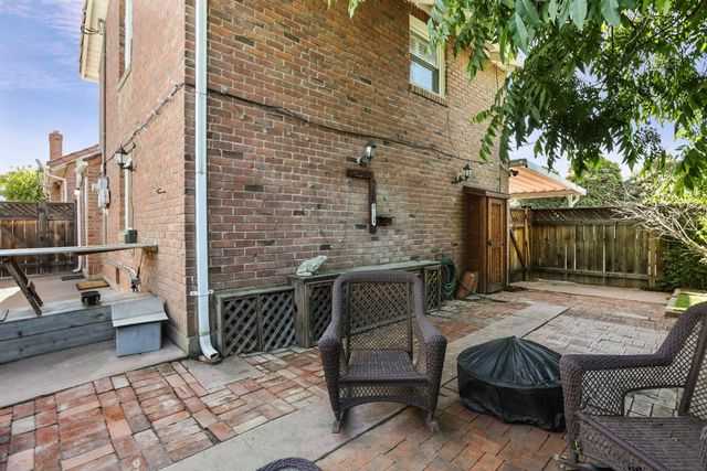 2005 N Commerce St, Stockton, CA 95204