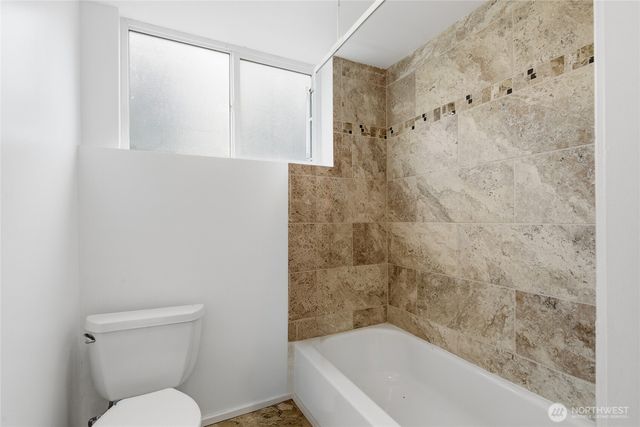 12808 SE 158th St, Renton, WA 98058