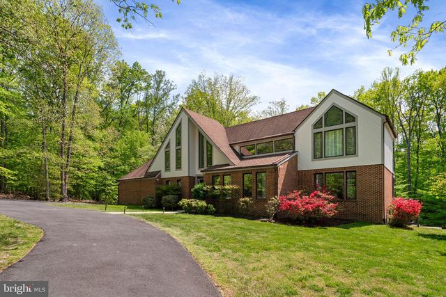10101 JAYDEE BLVD, Fairfax Station, VA 22039