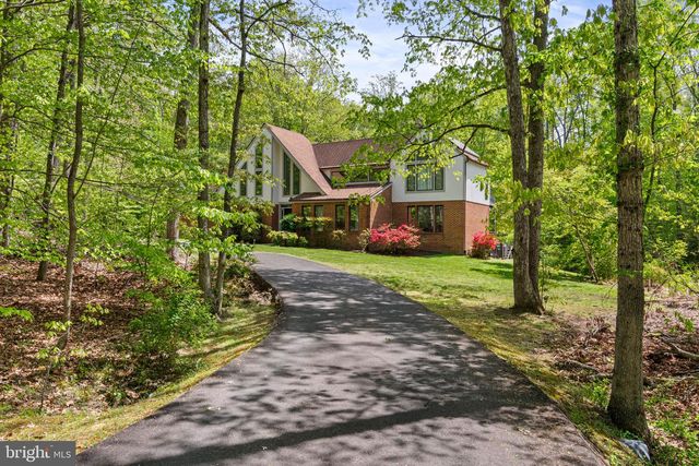 10101 JAYDEE BLVD, Fairfax Station, VA 22039