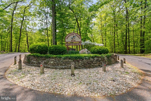 10101 JAYDEE BLVD, Fairfax Station, VA 22039