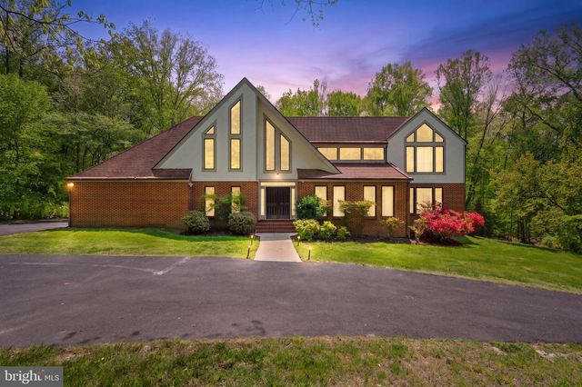 10101 JAYDEE BLVD, Fairfax Station, VA 22039