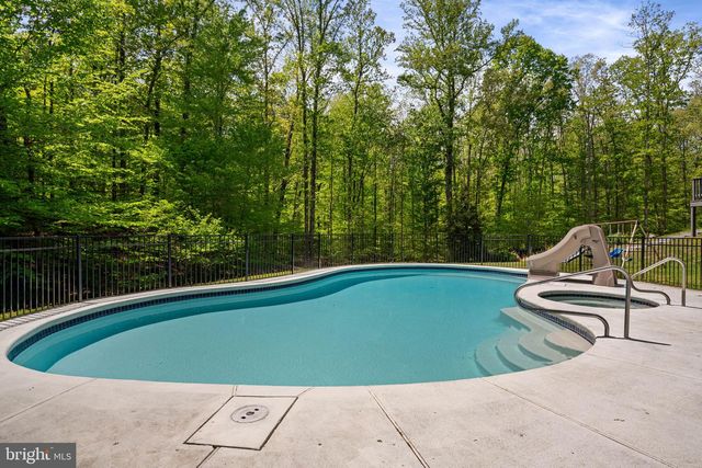 10101 JAYDEE BLVD, Fairfax Station, VA 22039