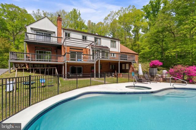 10101 JAYDEE BLVD, Fairfax Station, VA 22039