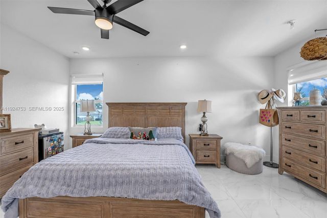 19815 SW 132nd Ct, Miami, FL 33177