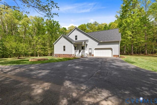 3060 Moyer Rd, Powhatan, VA 23139