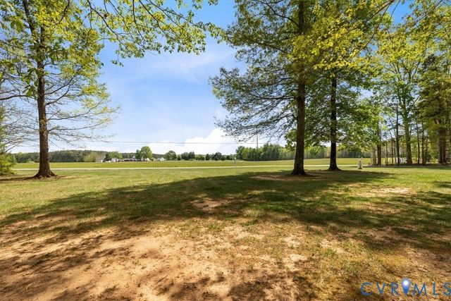 3060 Moyer Rd, Powhatan, VA 23139