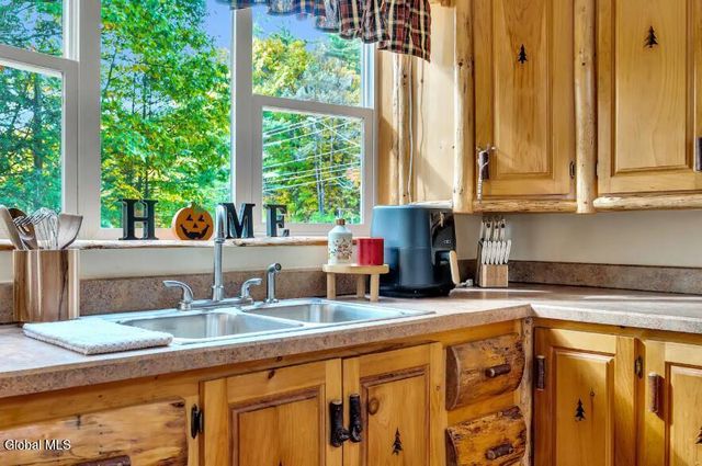 649 NY-30, Northville, NY 12134