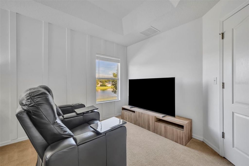 Image 14 of property listing at 10825 TILSTON POINT, Orlando, FL 32832