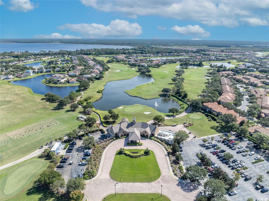 Image 24 of property listing at 10825 TILSTON POINT, Orlando, FL 32832