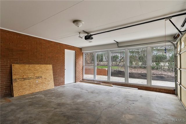 1018 54th E, Tuscaloosa, AL 35405