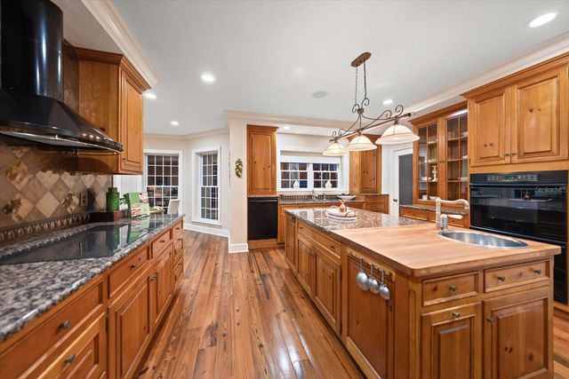 1205 PALM VIEW AVENUE, Belleair, FL 33756