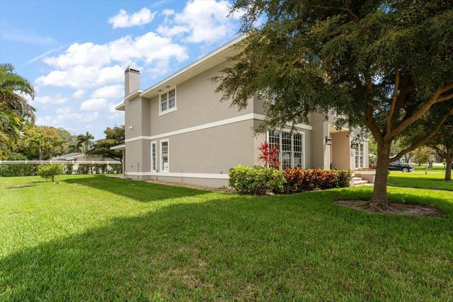 1205 PALM VIEW AVENUE, Belleair, FL 33756