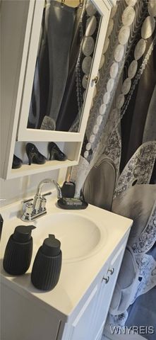 828 20th Street, Niagara Falls, NY 14301