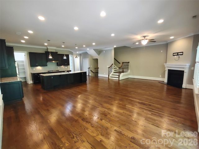 6432 Fairway Row Lane, Charlotte, NC 28277
