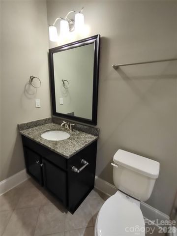 6432 Fairway Row Lane, Charlotte, NC 28277