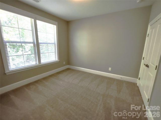 6432 Fairway Row Lane, Charlotte, NC 28277