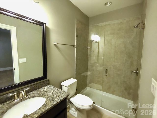 6432 Fairway Row Lane, Charlotte, NC 28277